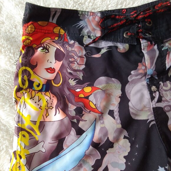 Ed Hardy Surf or Die Streetwear Girls All Over the World Boardshorts 38 - Picture 3 of 16